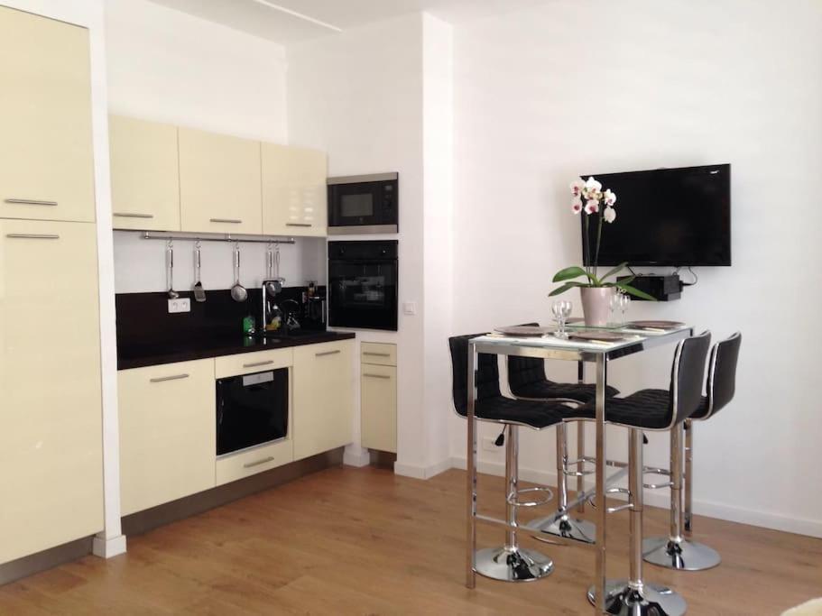 #28 1 Bdr Flat Ac Balcony Hper Central 10Mins To Beach & Old Town นีซ ภายนอก รูปภาพ