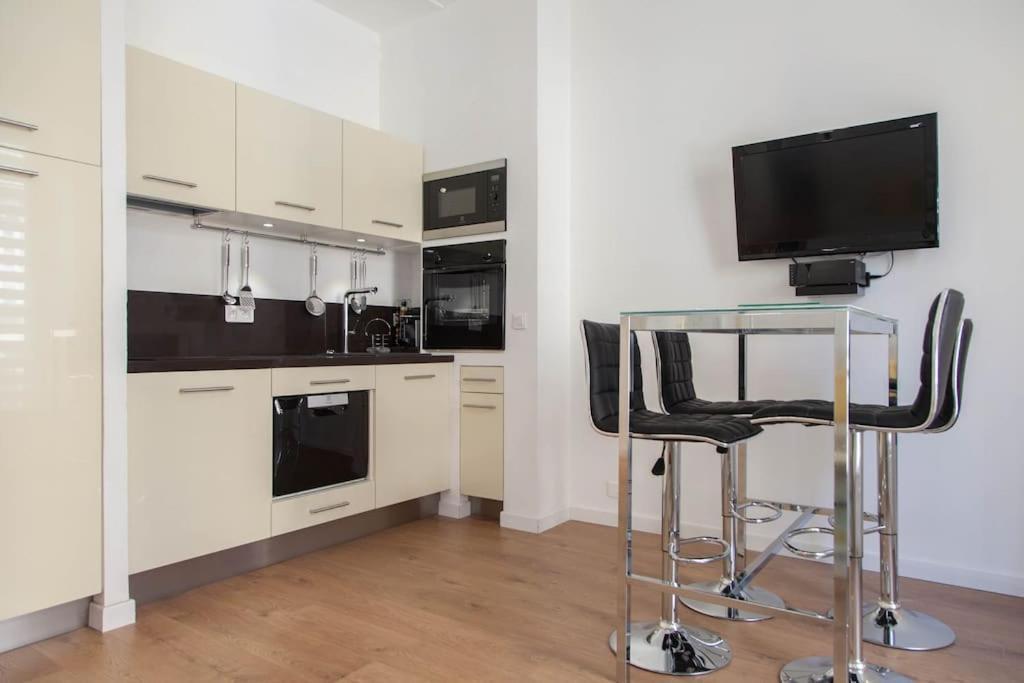 #28 1 Bdr Flat Ac Balcony Hper Central 10Mins To Beach & Old Town นีซ ภายนอก รูปภาพ