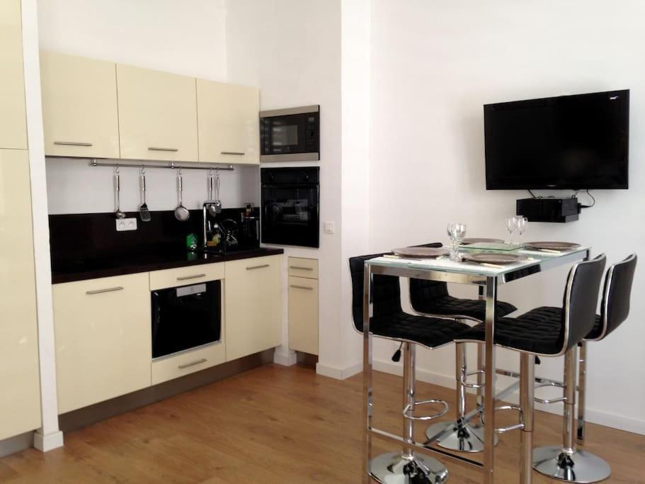 #28 1 Bdr Flat Ac Balcony Hper Central 10Mins To Beach & Old Town นีซ ภายนอก รูปภาพ
